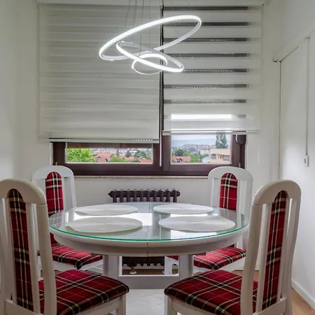 아파트 Ella 사라예보